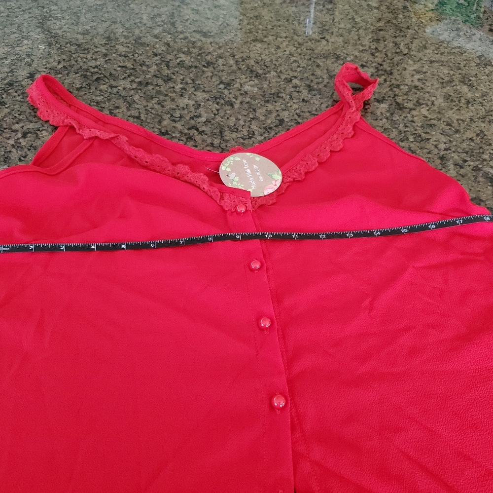 Beautiful and Versatile Red Top - Picture 4 of 5